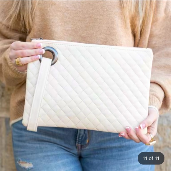 Handbags - Quilted Wristlet Clutch